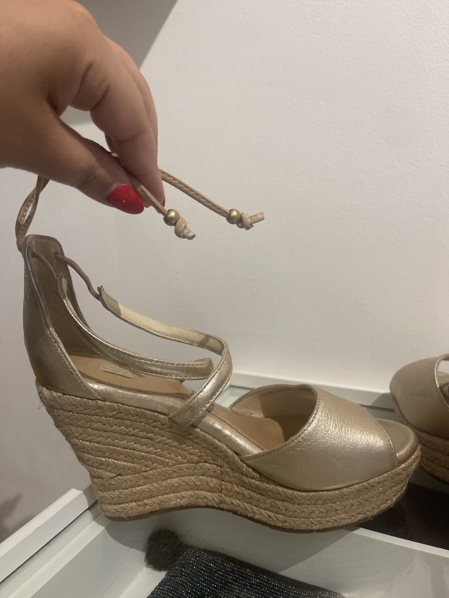 Ugg Scarpe da donna: Sandales UGG compensées dorées Tw8 – Usato da Lausanne venduto da Mode_350 5