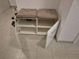 Schuhschrank mit Sitzauflage - praktisch und modern
