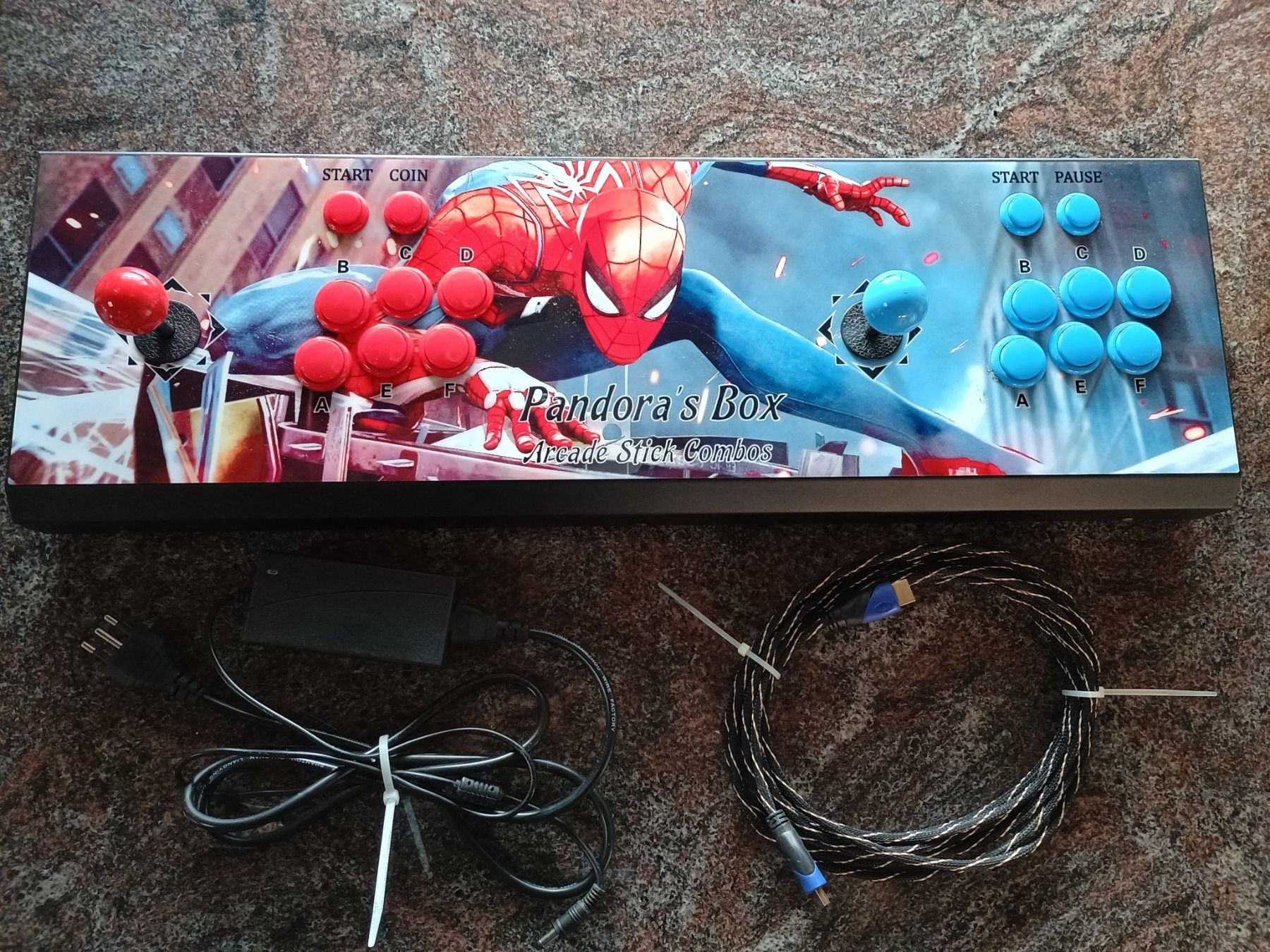 Console: Pandora's Box Neuwertig - Spiderman Design – Usato da Bätterkinden venduto da hobbycha