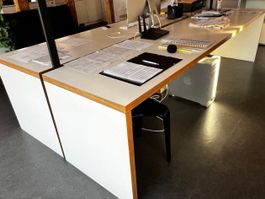 2 grosse Tische, 300x70cm, weiss, Büro, Table, Holz, Raum