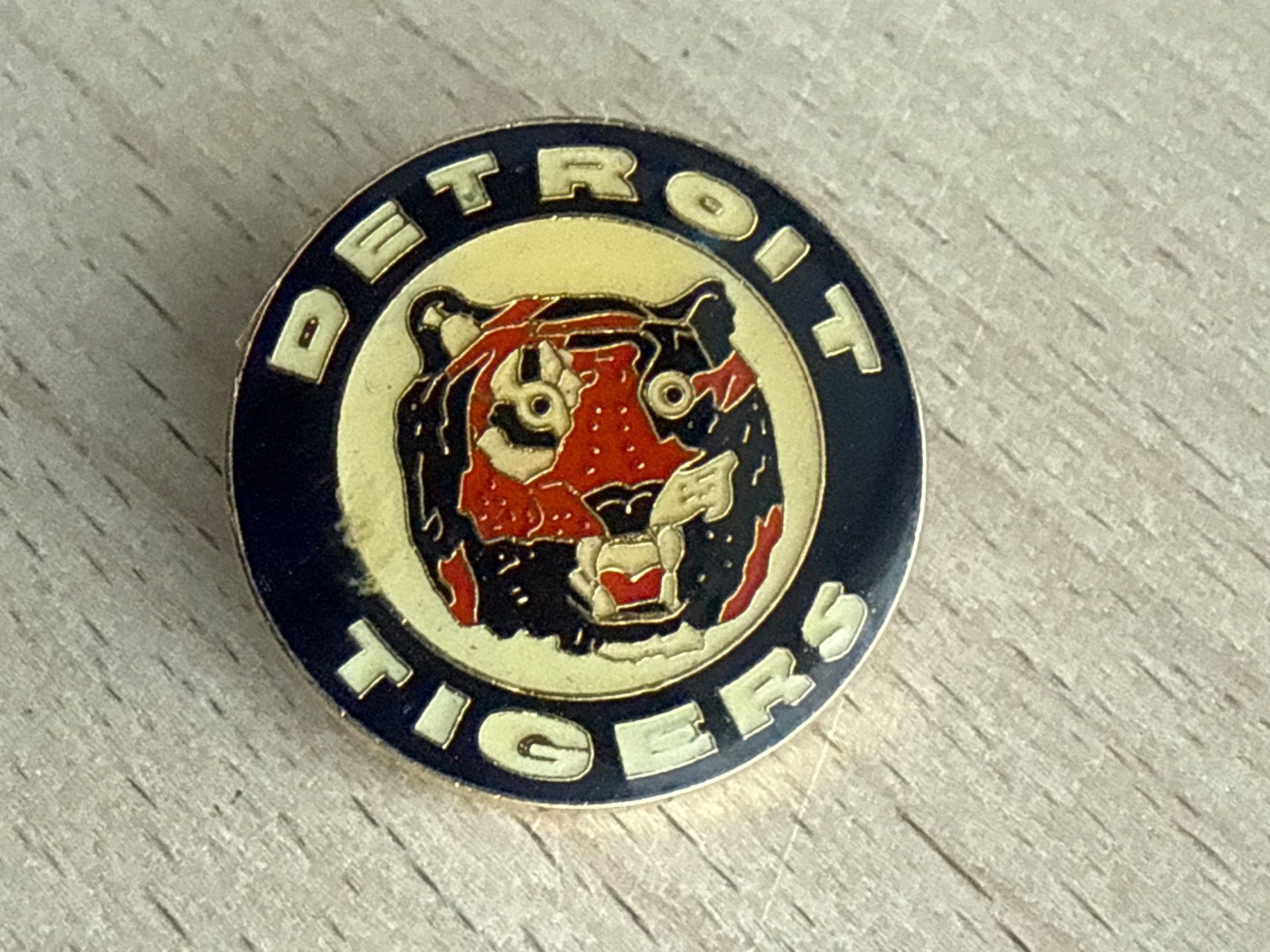 Placchette & Badge: Pin MLB  Detroit Tigers – Usato da Glattbrugg venduto da Schweigmatt