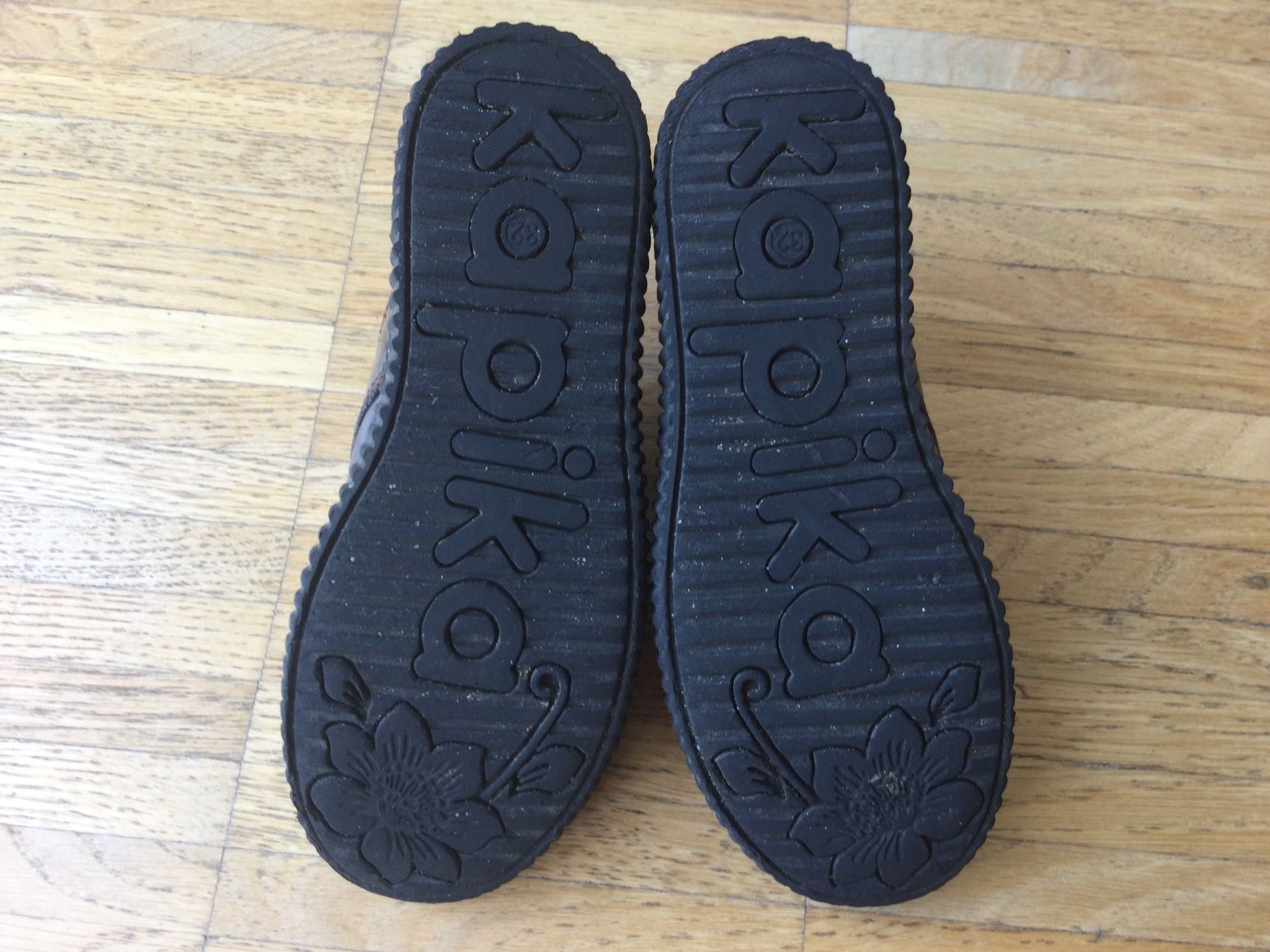 Scarpe per ragazze: Leder Schuhe Mädchen, Gr 32 – Usato da Zürich venduto da VorlonShadow 5