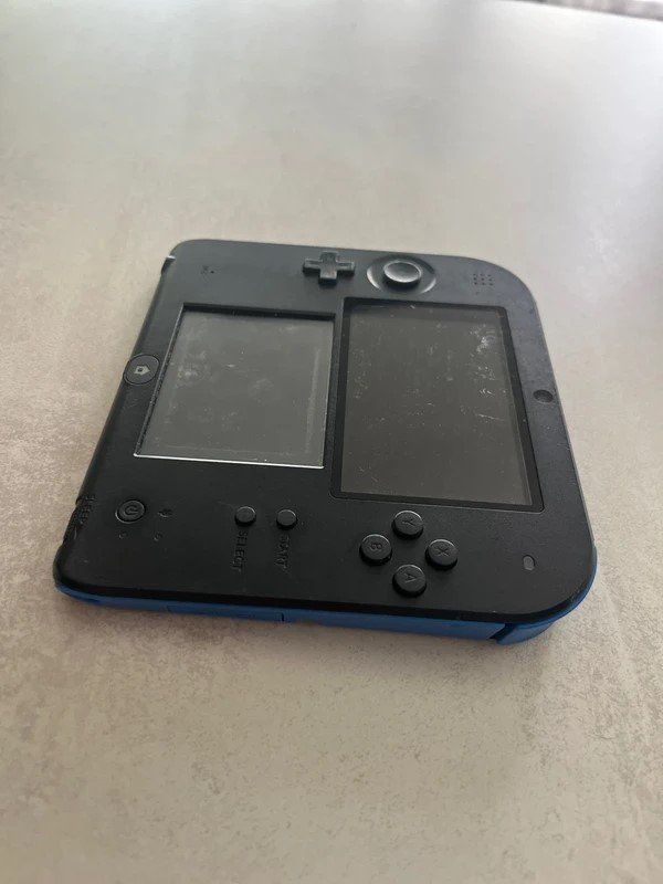 Nintendo Console: Nintendo 2DS stylet rouge + chargeur + – Usato da Genève venduto da eng_7ylp 2