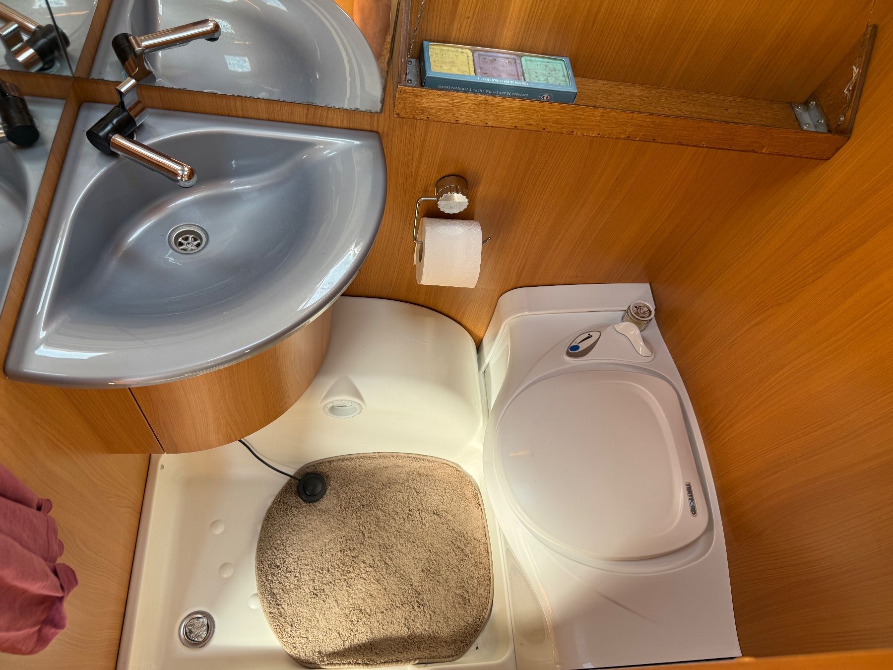 Bürstner Camping Fahrzeuge: Caravane Bürstner 435 TS – Gebraucht aus Corgémont von Sectionsecret 7