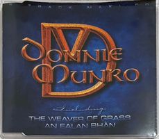 Donnie Munro – The Weaver Of Grass/An Ealan Bhán