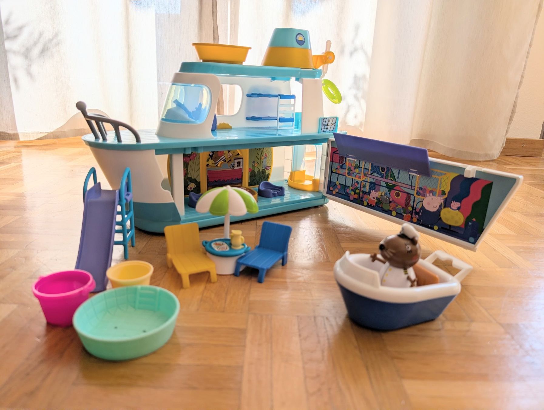 Giocattoli: Spielzeug Schiff Peppa Pig – Usato da Luzern venduto da tos_tlb9 2