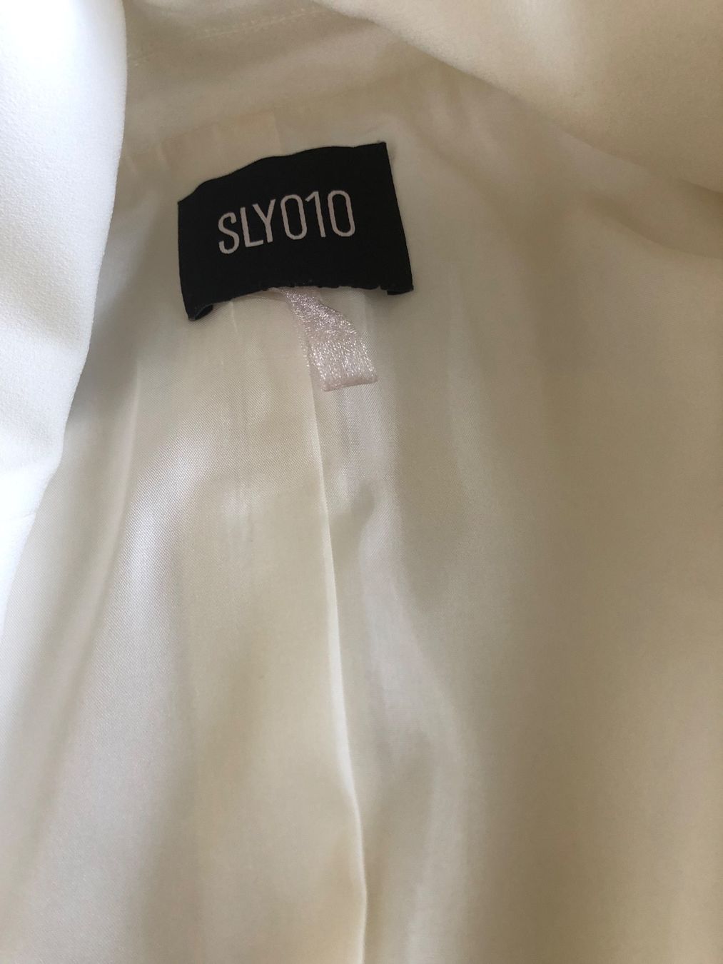Giacche: SLY 010 DAMENBLAZER – Usato da Zürich venduto da flo_7cvq 1