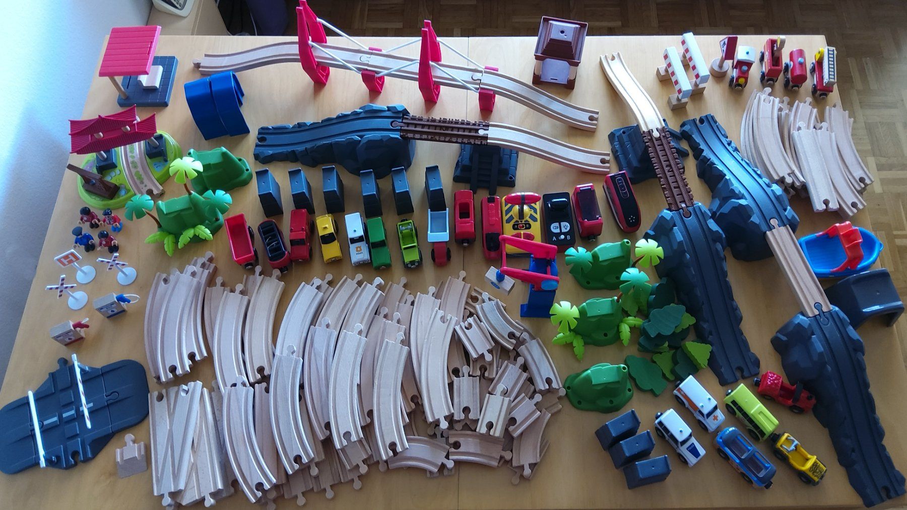 Spielzeuge: Holzeisenbahn – Gebraucht aus Burgdorf von mbu_l7nm 3