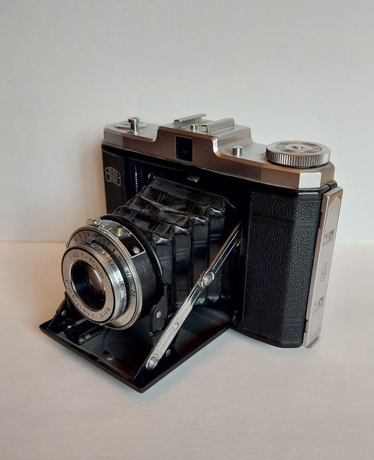Zeiss Fotocamera: Zeiss Ikon – Usato da winterthur venduto da ahmadeus 1