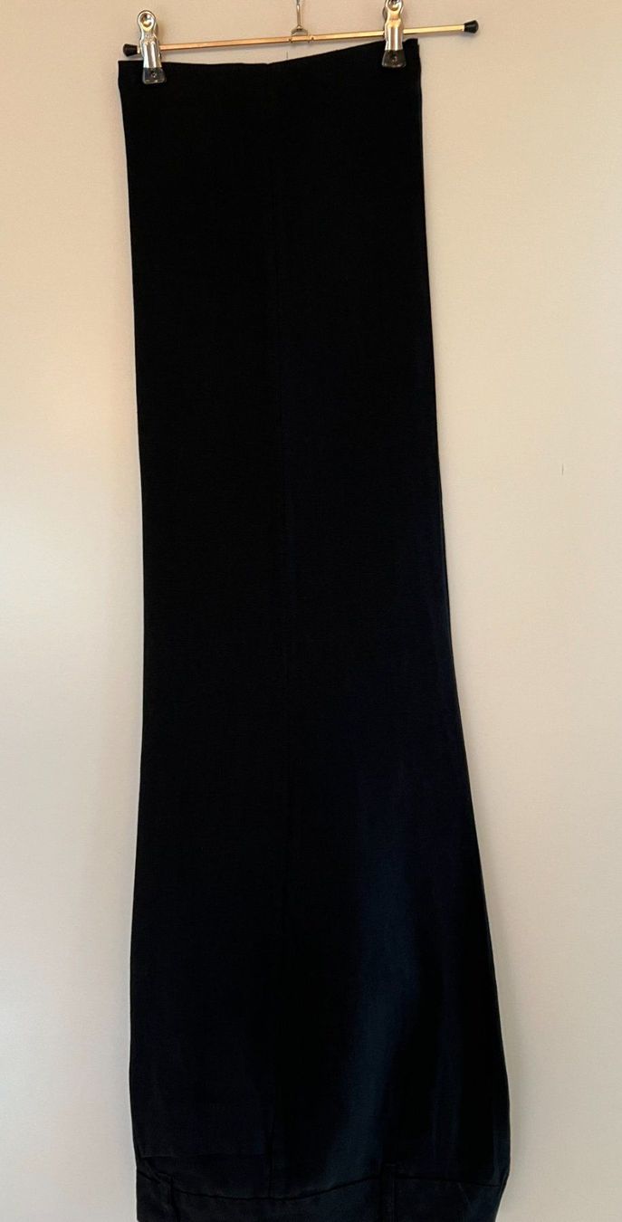 Pantaloni: Damen-Leinenhose schwarz – Usato da Wettswil venduto da MargrithK01