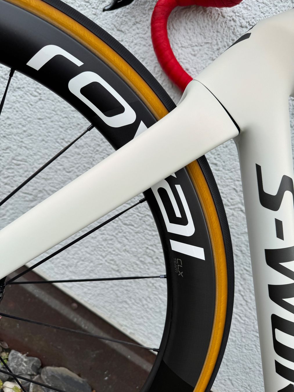 Specialized Biciclette: Specialized S-Works Tarmac SL8 weiss – Usato da Männedorf venduto da O.Penny 3