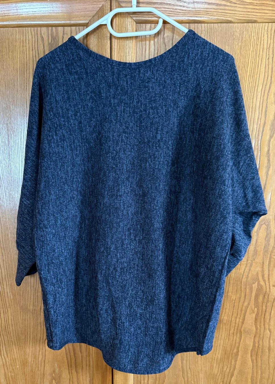 Pulls & Sweat-shirts: Pulli Today, grau-schwarz-blau – D'occasion à Zäziwil par kreative-ideen 1