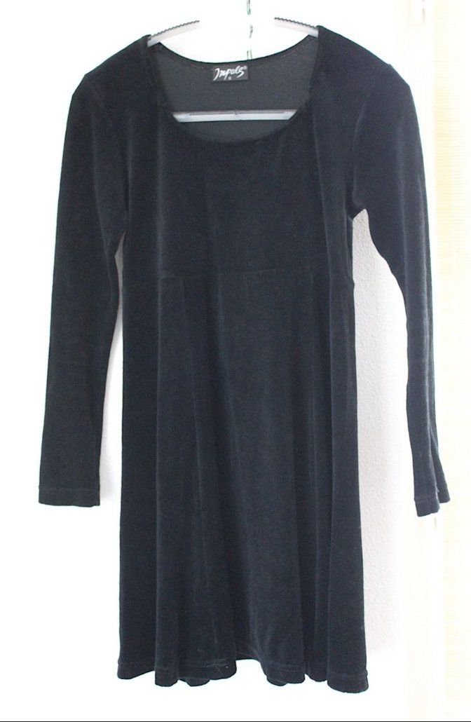 Vestiti: Schwarzes Kleid / Longoberteil S – Usato da Locarno venduto da madame-tus-sauds 4