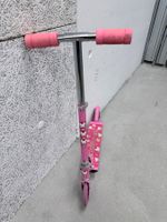 Kindertrotti in Pink mit Hello Kitty Motiv, gebraucht!