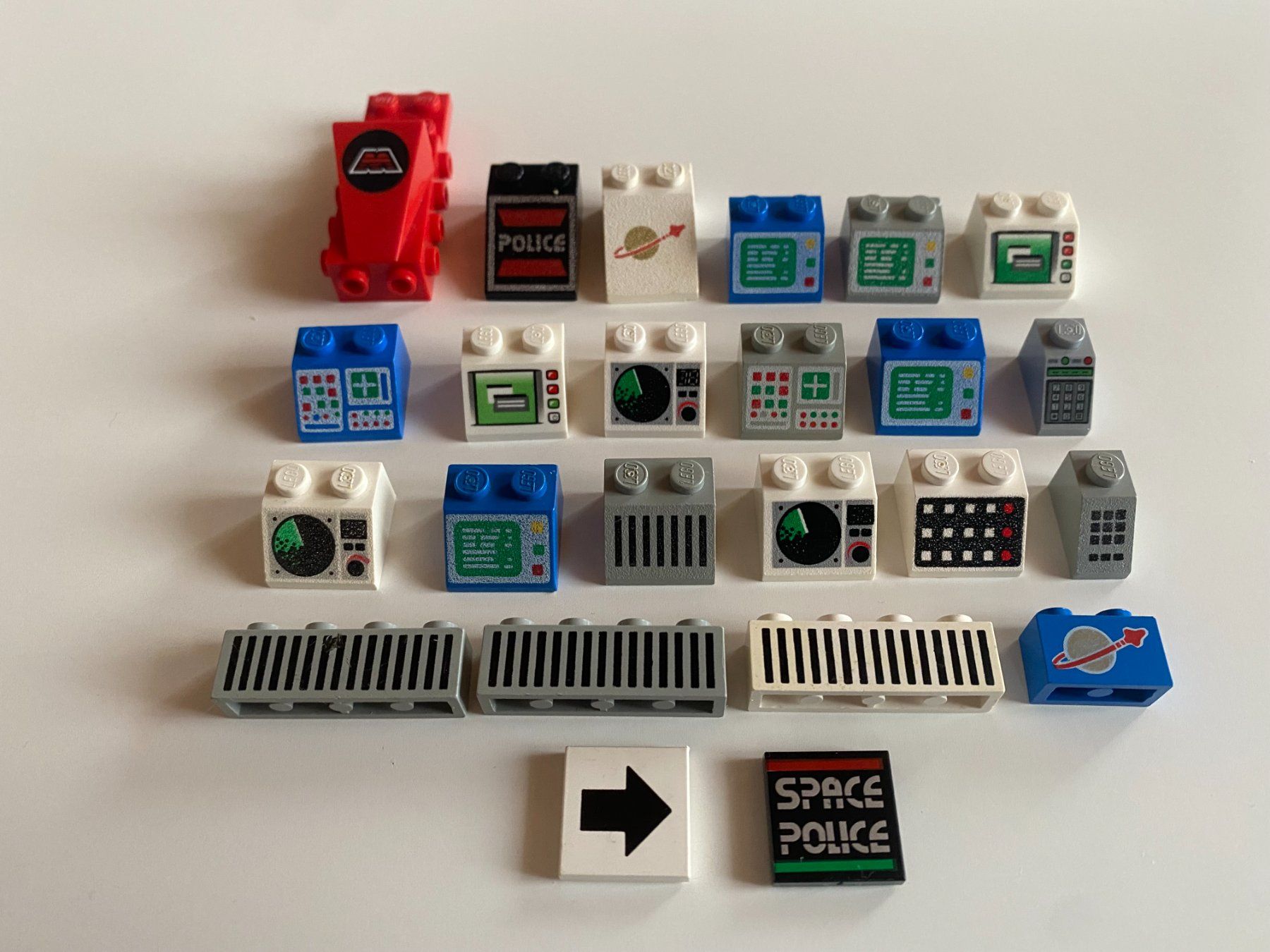 Lego Giocattoli: LEGO - DIVERSE - ALTE - SPACE - STEINE – Usato da Gelterkinden venduto da ajdt4