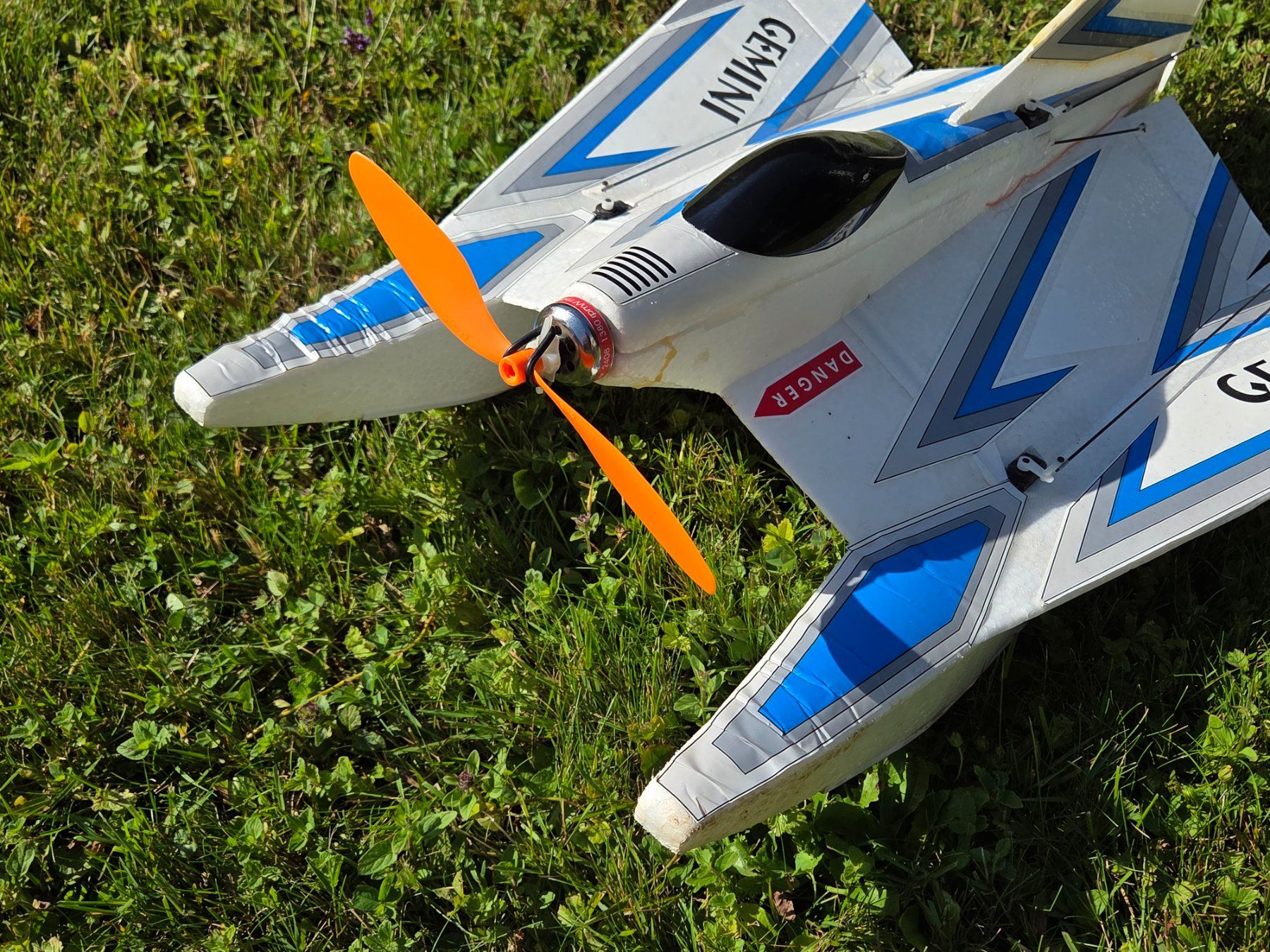 Robbe Modellismo RC: RC Flugboot Gemini RTF von Robbe (#3123RTF) – Usato da Hittnau venduto da Sika86 7