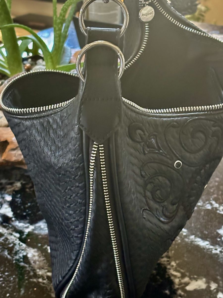Desigual Sacs femmes: Sac Desigual – D'occasion à Porrentruy par Zamourette 3