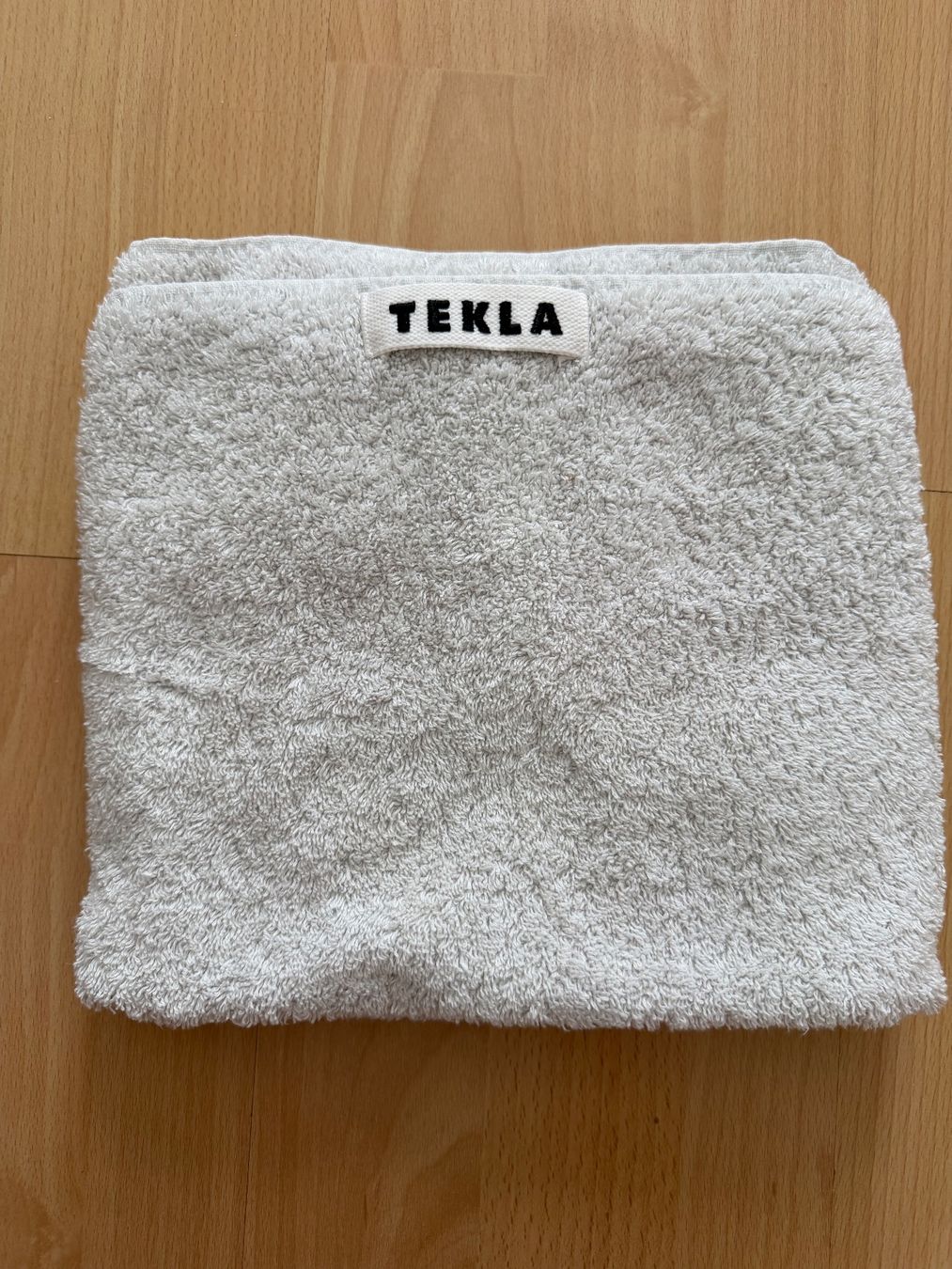 Serviettes de bain: Tekla - hellgraues Handtuch – D'occasion à Zürich par laurapb 2