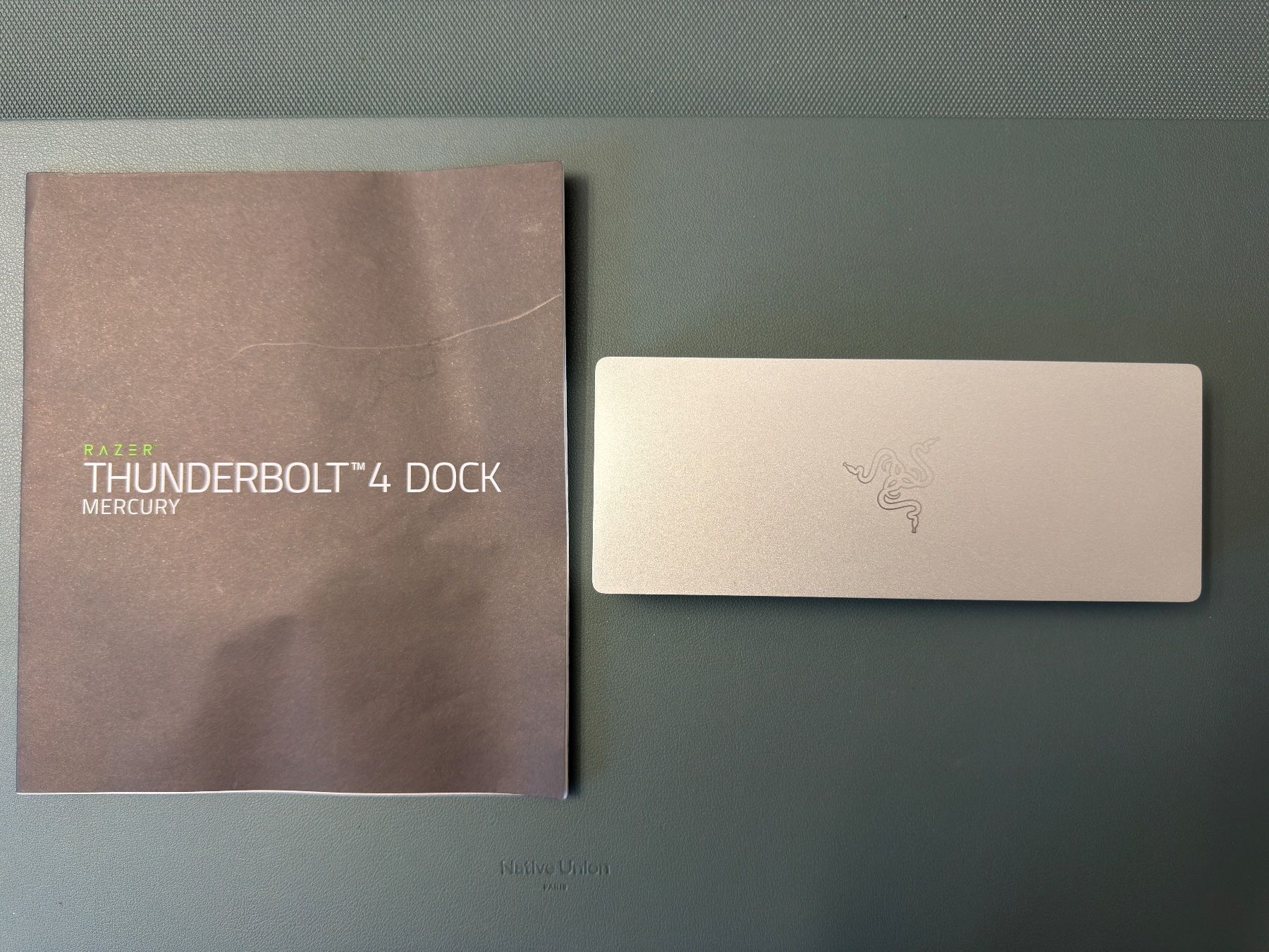 Razer Docking station: Razer Thunderbolt 4 Dock Mercury Edition - Aluminium - 10 – Usato da Grabs venduto da apple.genius.me