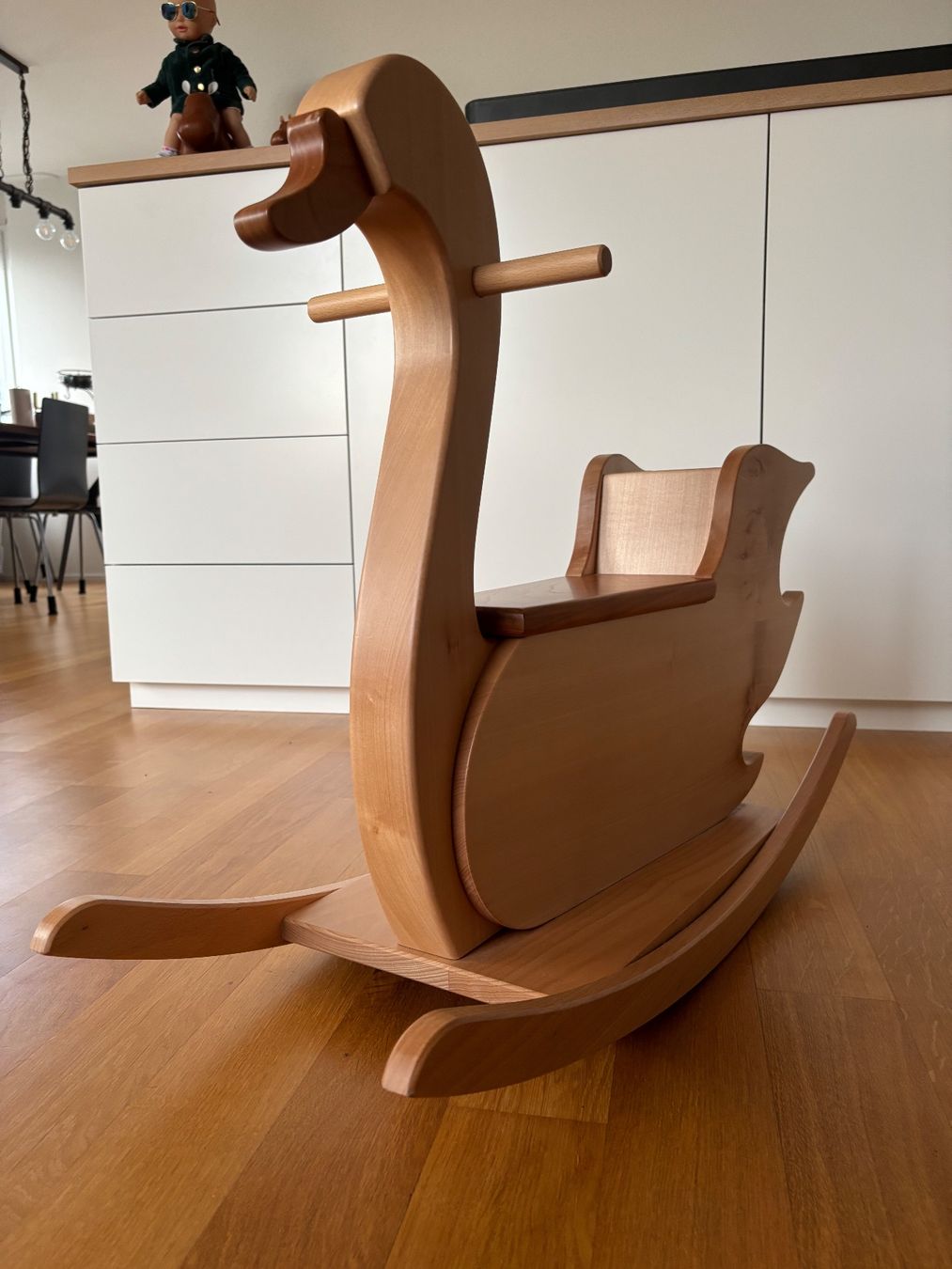 Jouets: Schaukelschwan aus Holz – D'occasion à Arlesheim par verusch 2