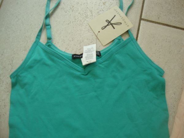 Top: 2 TOPS GR.XS **NEU** – Nuovo (secondo la descrizione) da Rotkreuz venduto da Samballi 1