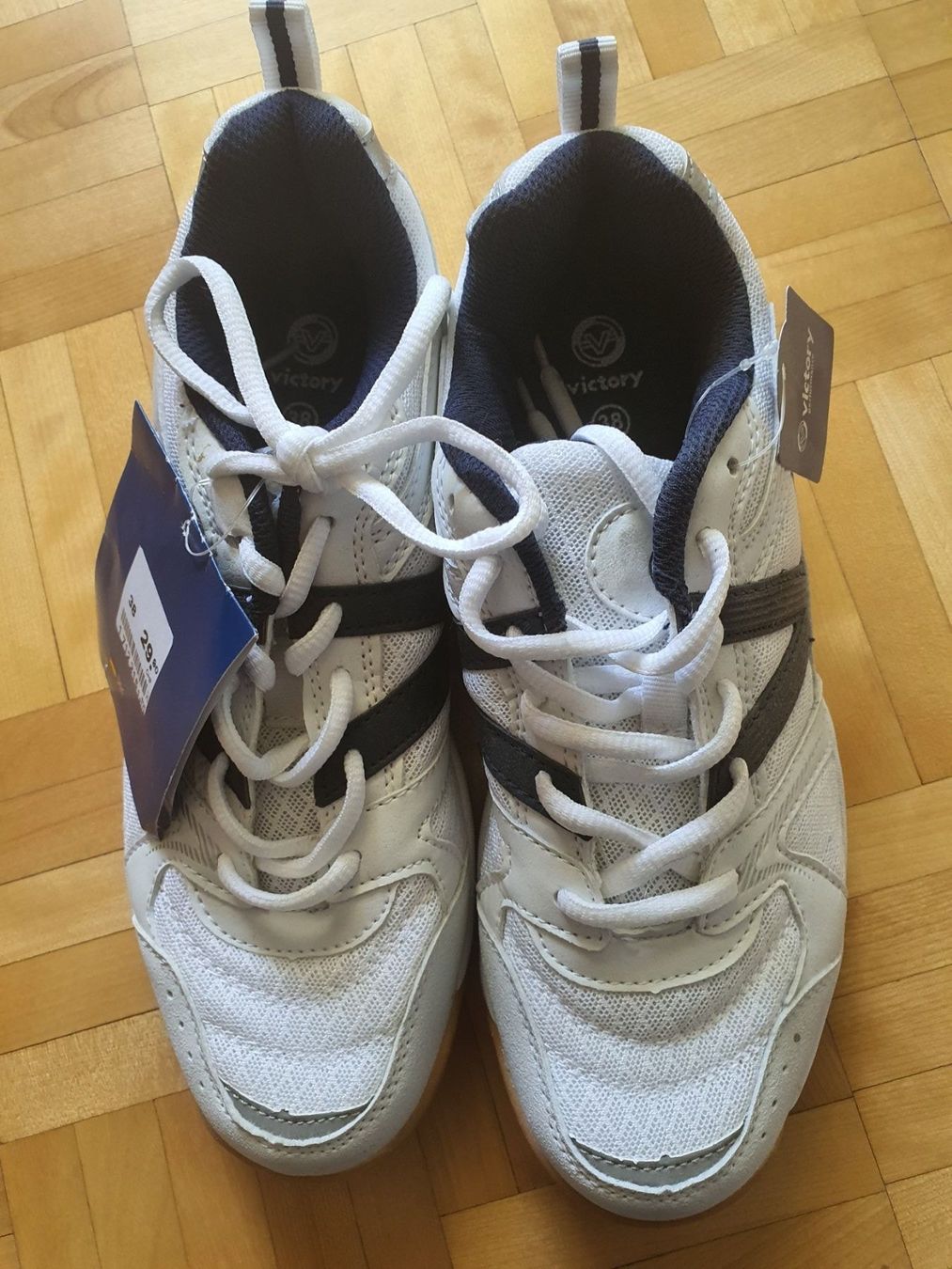 Victory Scarpe per ragazzi: Neue Schuhe von Victory – Nuovo e nell'imballaggio originale da Schaffhausen venduto da Jaggi