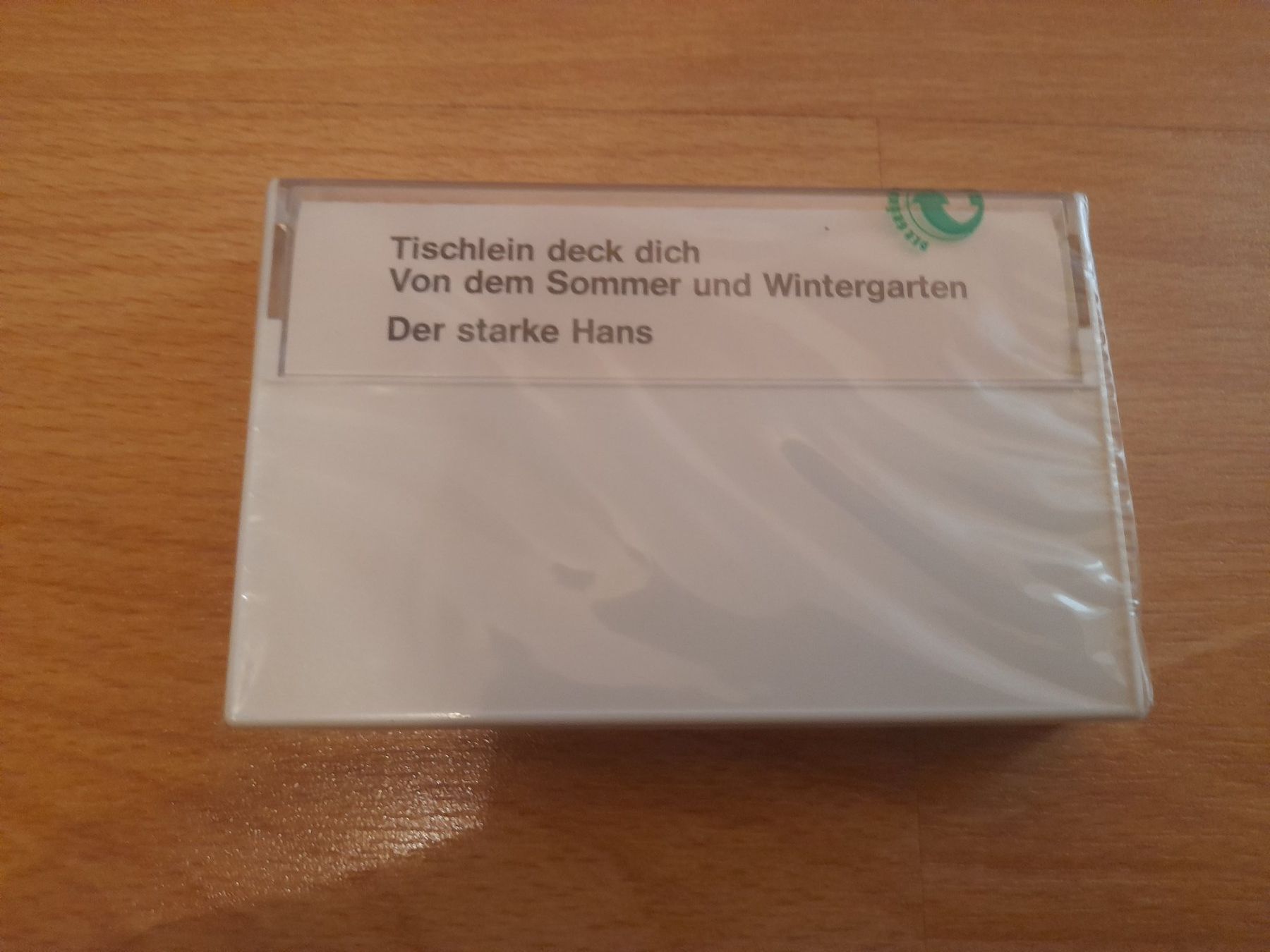 Musicassette: Junior Tischlein deck dich - Kassette – Nuovo e nell'imballaggio originale da Lustmühle venduto da chevi03 1