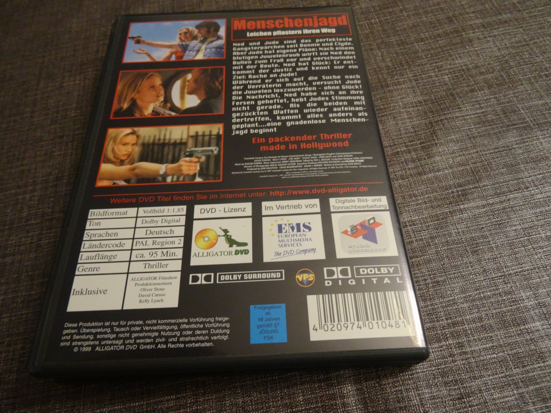 Tutti i DVDs: Menschenjagd DVD Oliver Stone Thriller – Usato da Olten venduto da Disc-Verkauf 2