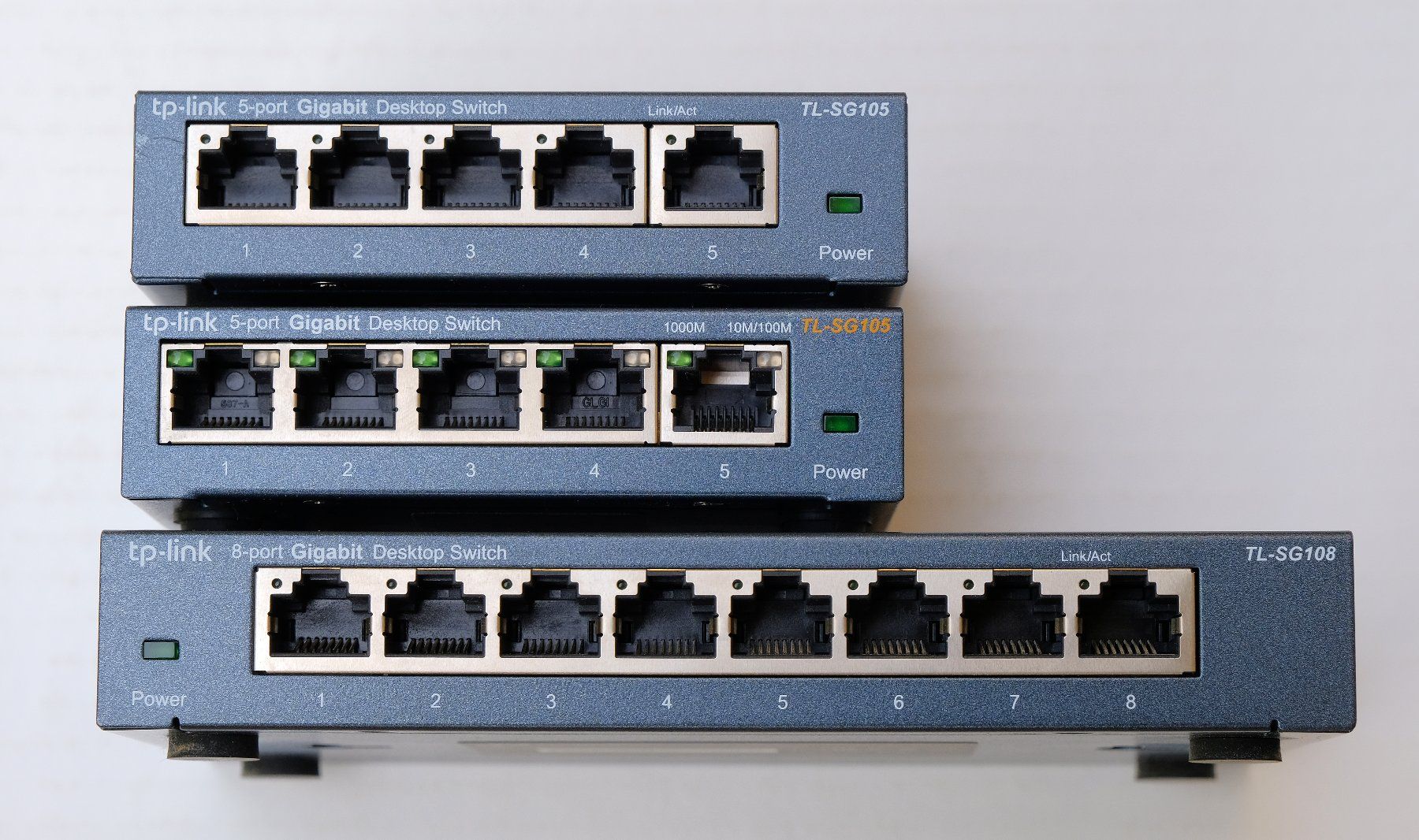 TP-Link Hubs & Switches: Lot de switch réseau 1 Gbit TP-Link – Gebraucht aus Petit-Lancy von sashokv36 1