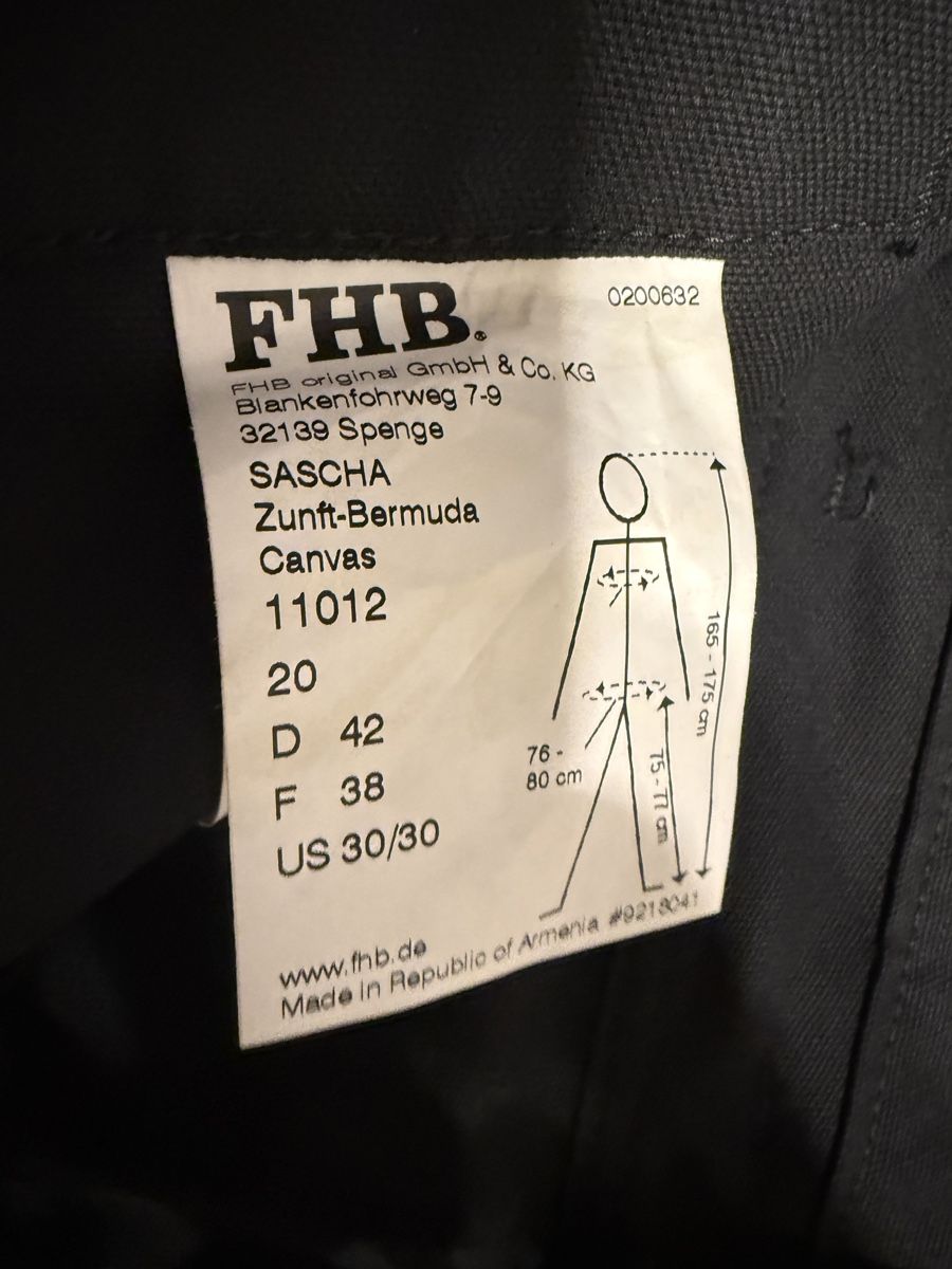 Pantalons: Zunfthosen – Neuf (Voir description) à Ganterschwil par bebi10 1