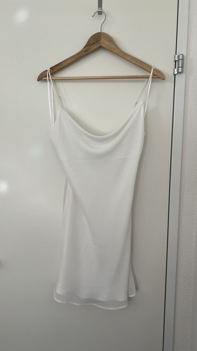 Bershka Kleider: Bershka Kleid weiss – Neu (gemäss Beschreibung) aus Wermatswil von Jara.a.s