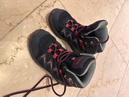 Lowa Wanderschuhe Grösse 28, Gore-Tex - wenig getragen