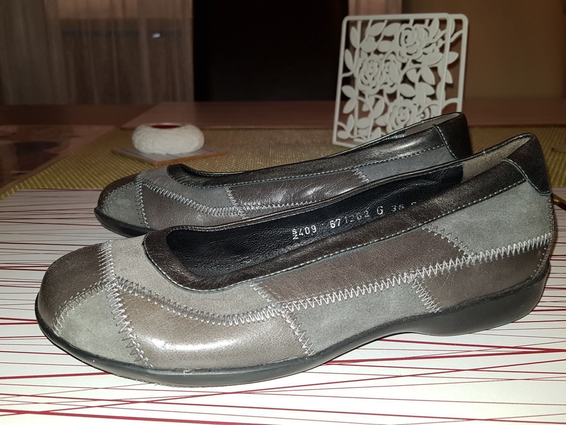 Scarpe da donna: LADYSKO Chaussures / Schuhe pointure / Nummer 36 – Usato da Cossonay-ville venduto da Super-Price-Quality 3