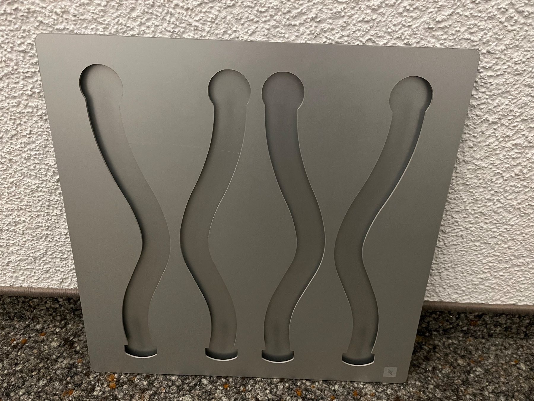 Supporti a parete: Nespresso Kapselhalter Wandhalterung – Usato da Schaffhausen venduto da chwiener