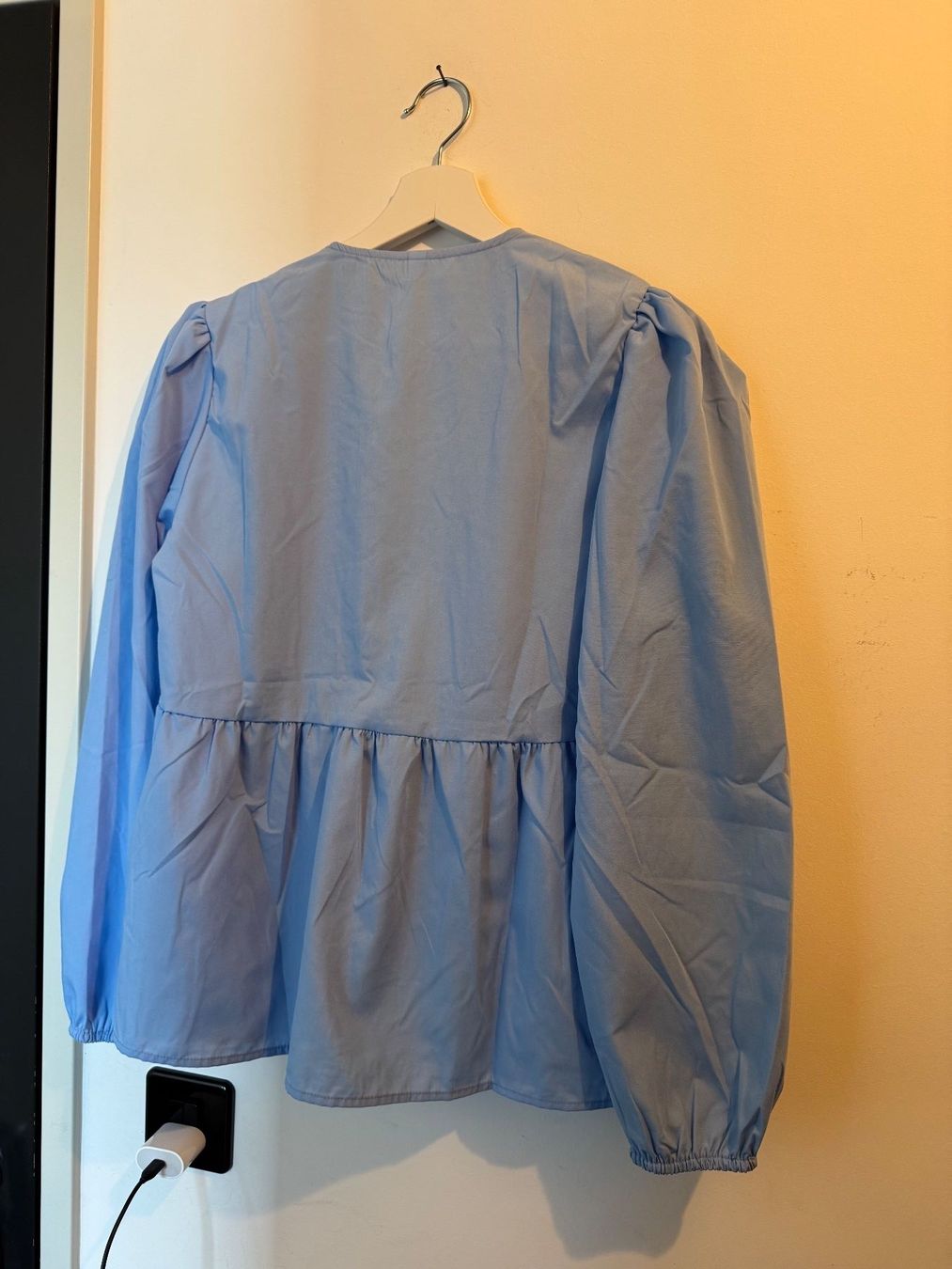 Camicette: Bluse – Nuovo (secondo la descrizione) da Arbon venduto da flowerandfound 2
