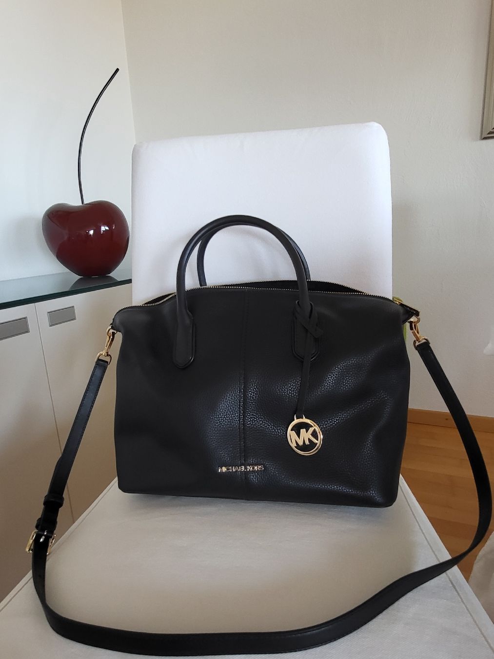 Michael Kors Borse da donna: MICHAEL KORS Tasche schwarz – Usato da Altendorf venduto da Malyn_11 1
