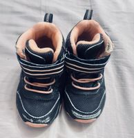 Kinderschuhe mit Klettverschluss gebraucht