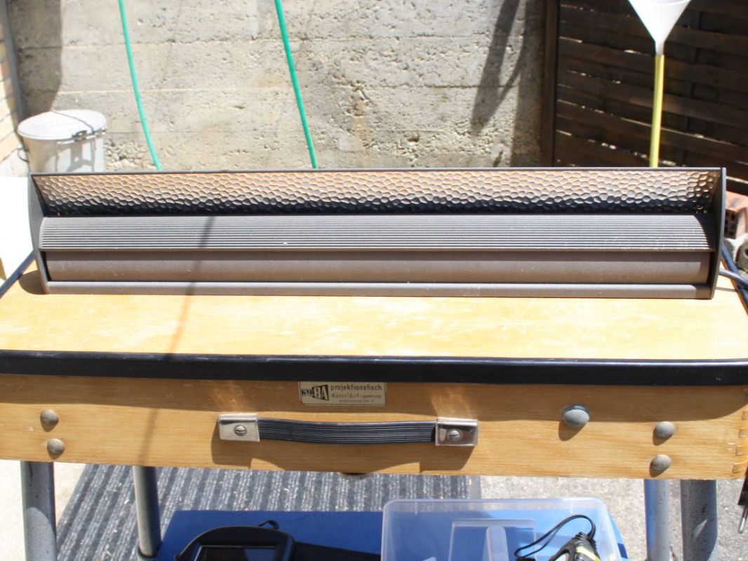 Lampade: SEHR SPEZIELLE LAMPE – Usato da Wauwil venduto da Pneuedy 4
