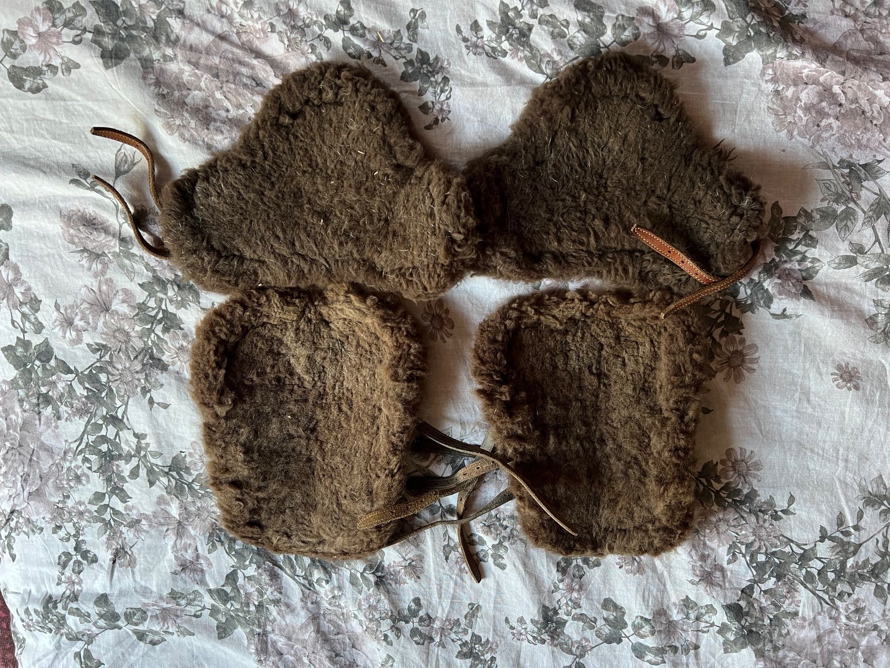 Stinchiere & Fasciature: Leder/Lammfell Gamaschen – Usato da Avry-sur-Matran venduto da nau_gw85 1