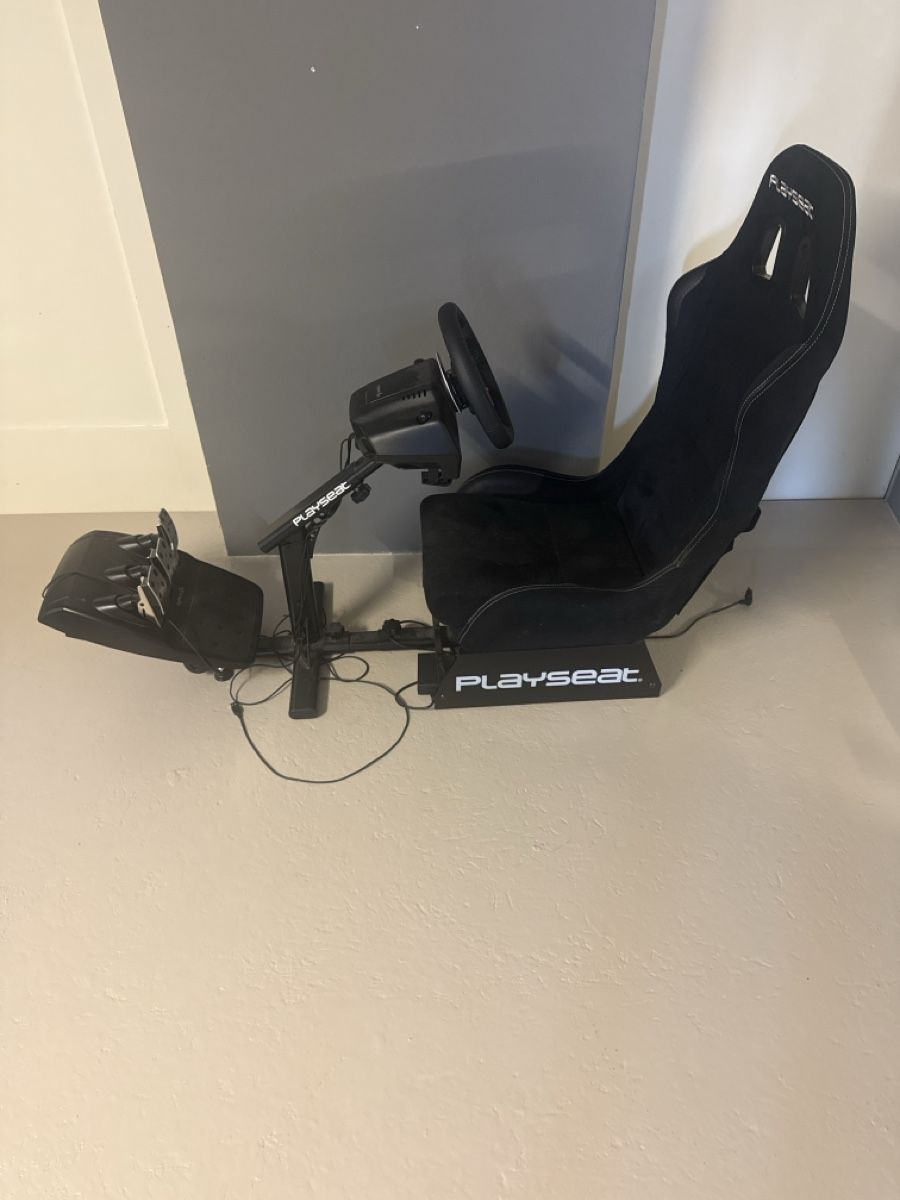 Chaises: Playseat mit G29(ps4) – D'occasion à Pratteln par wil_rv5l 1