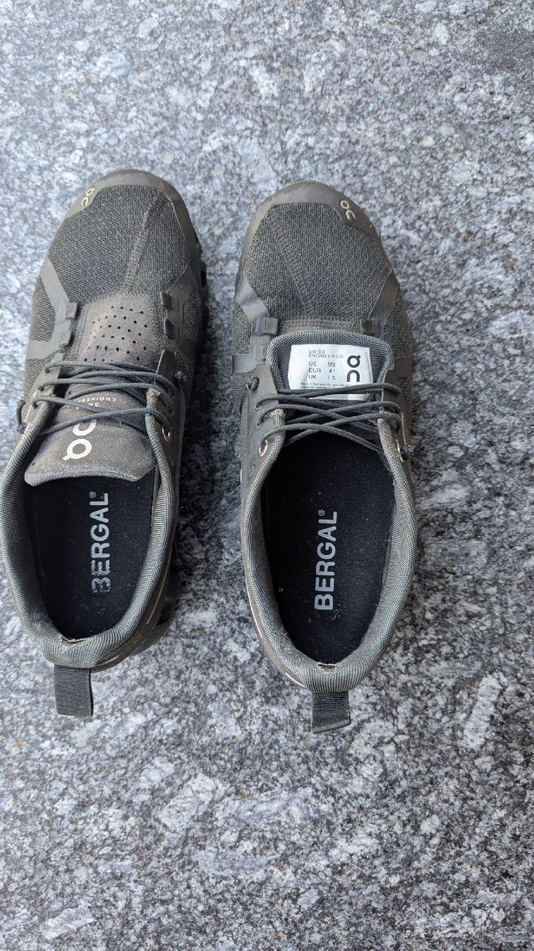 On Scarpe da uomo: On Schuhe / Sneaker Herren – Usato da Opfikon venduto da topofspeedy