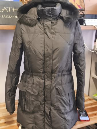 Winterjacke / Parka von Avant Premiere – Grösse M, Khaki(A92