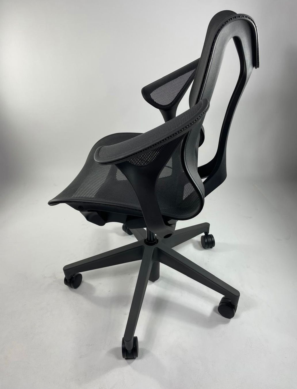 Herman Miller Sedie: NEU Herman Miller Cosm Graphite Low – Nuovo e nell'imballaggio originale da Wil SG venduto da office-sale 1