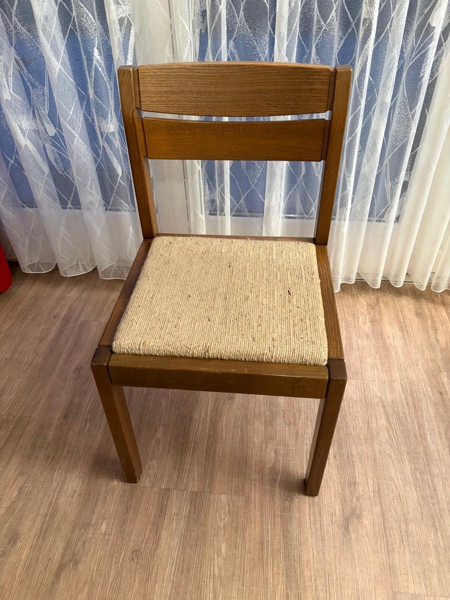Set di tavolo e panche: Esstisch mit 4 Stühlen aus massivem  Holz – Usato da Egerkingen venduto da Rose74 5