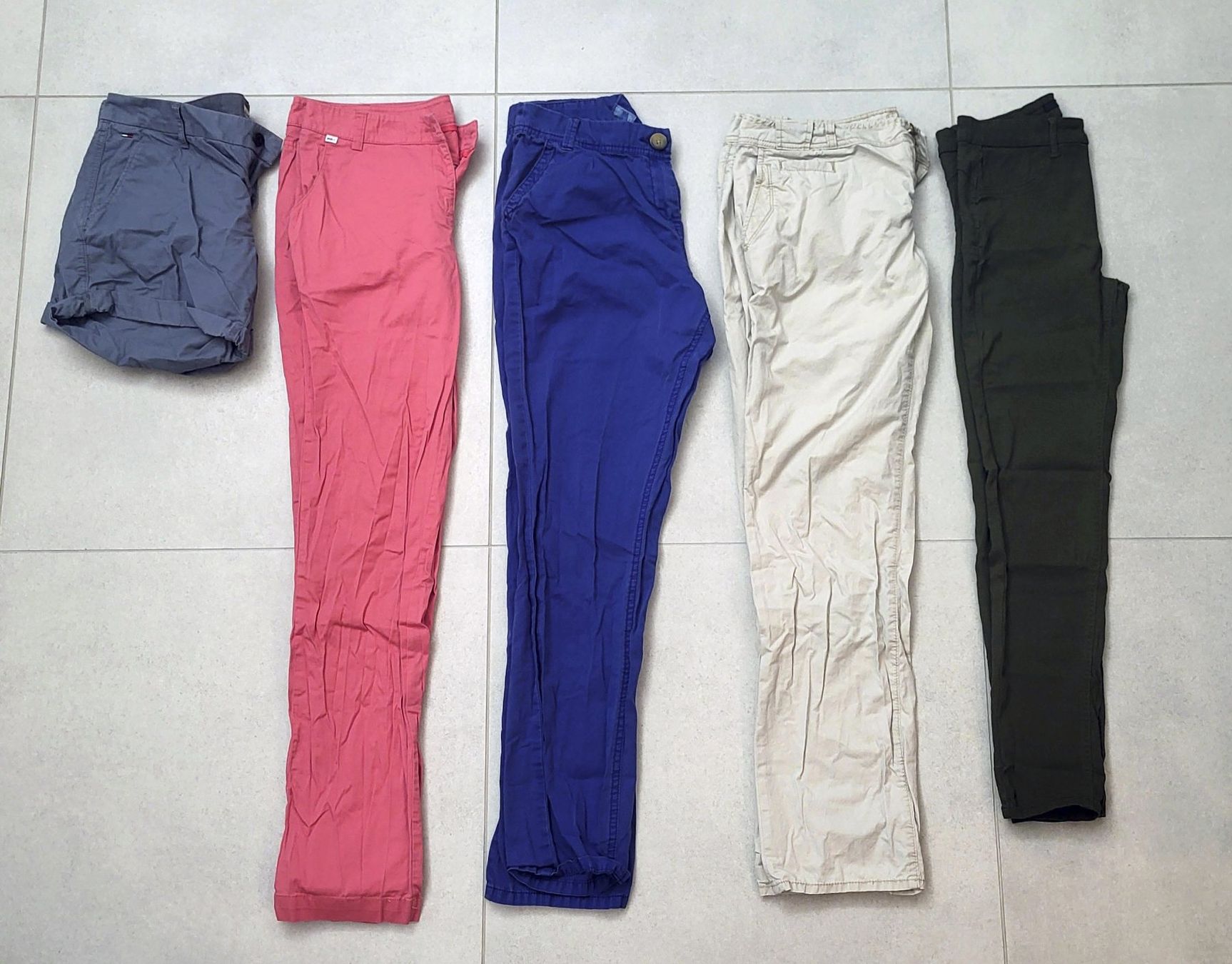 Jeans: 41x Damenjeans und -hosen – Gebraucht aus Lugano von Mavvatteloapesca 6