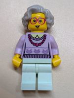 Lego CMF Series 11 - col176 Grandma [used]