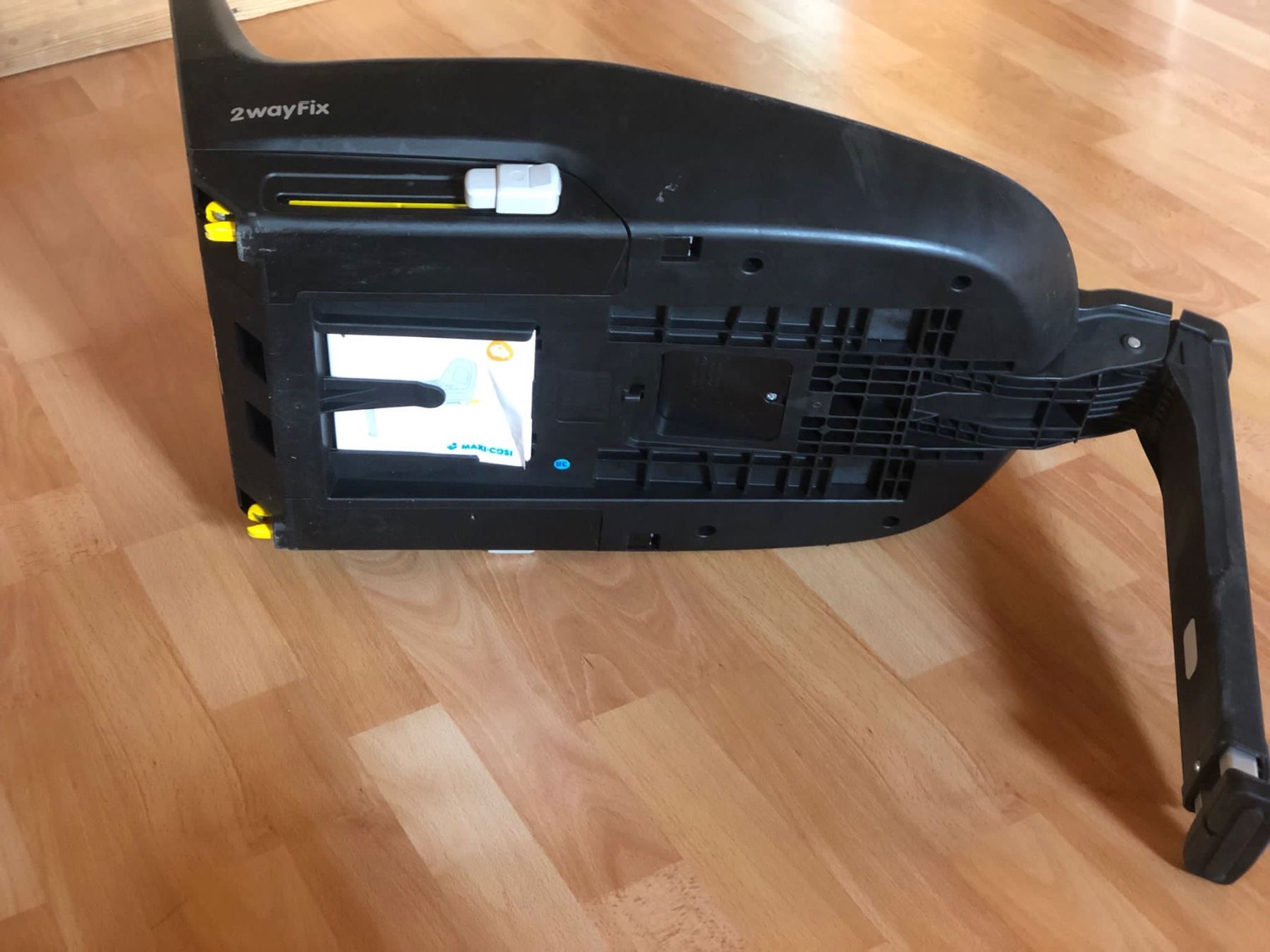 Maxi-Cosi Seggiolini per auto: Kinder-Autositz "Maxi Cosi" 0-15 Monate mit Fixierstation – Usato da Röschenz venduto da Tashroal 2