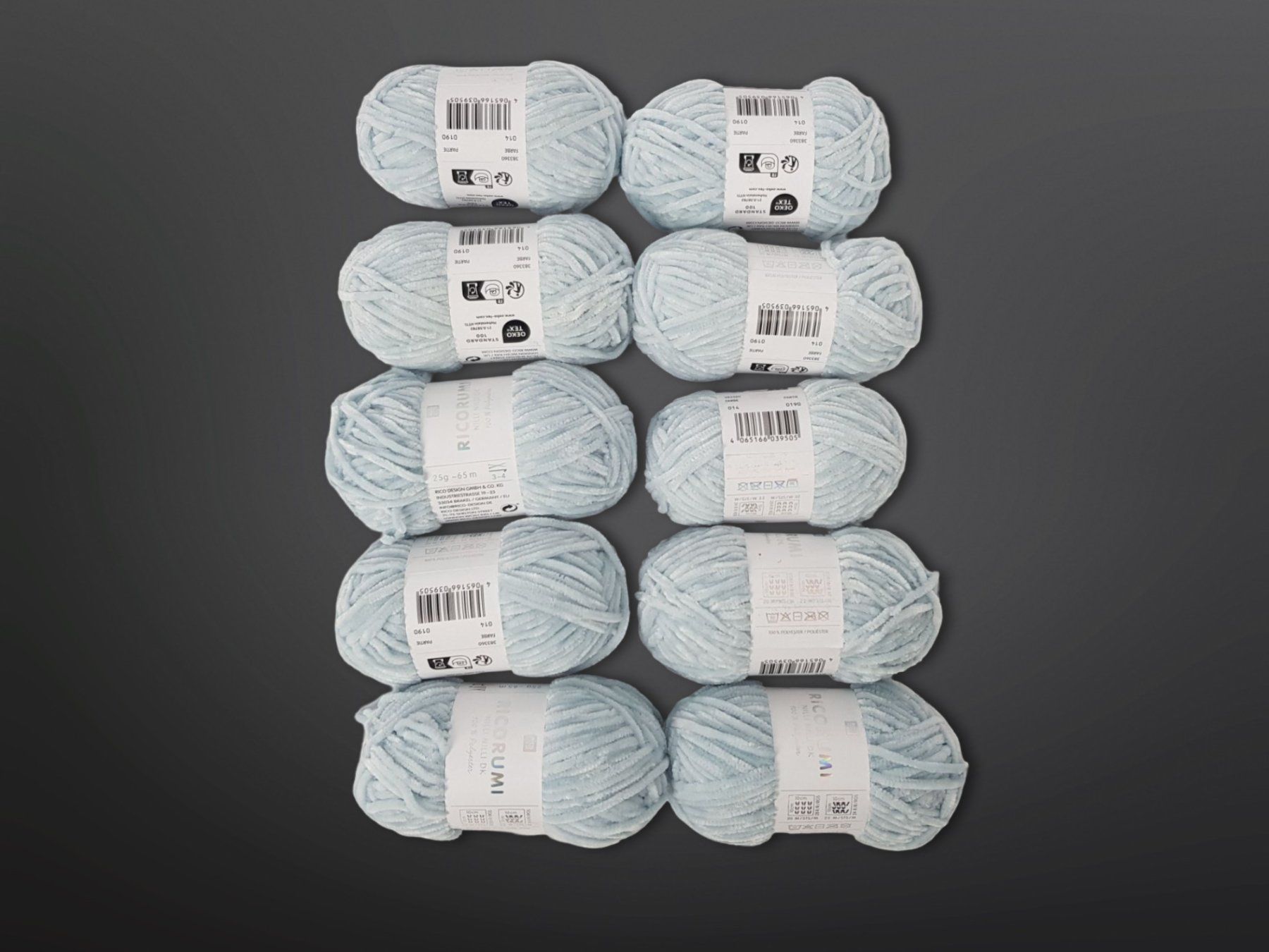 Lana: RICO DESIGN flauschiges Garn Hellblau 10 Stk. – Nuovo (secondo la descrizione) da Suhr venduto da Restwert_Suhr