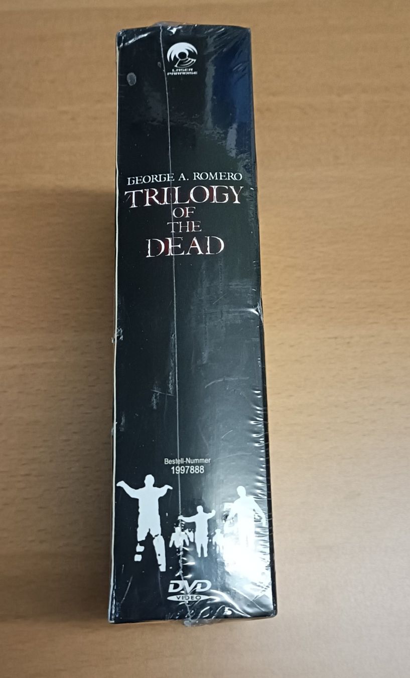 Tutti i DVDs: Trilogy of the Dead – Nuovo e nell'imballaggio originale da Köniz venduto da Movieportal007 3