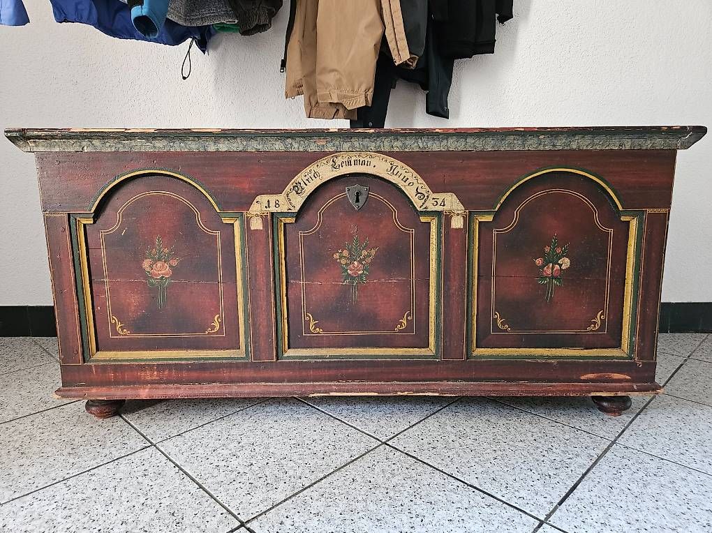 Cassapanche: Alte Holztruhe – Usato da Burgdorf venduto da sja_n7s8